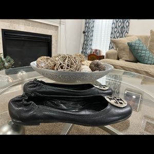 Pretty gently worn Tory Burch Flats.